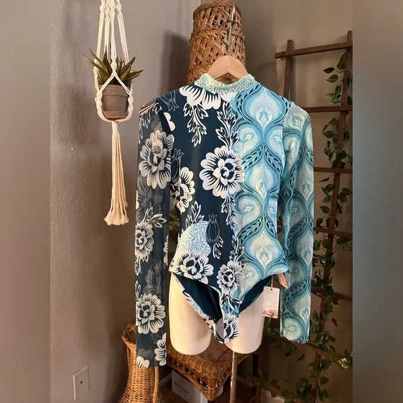 ▪️New Agua Bendita x Free People Anthropologie Mei One-Piece Surf Suit